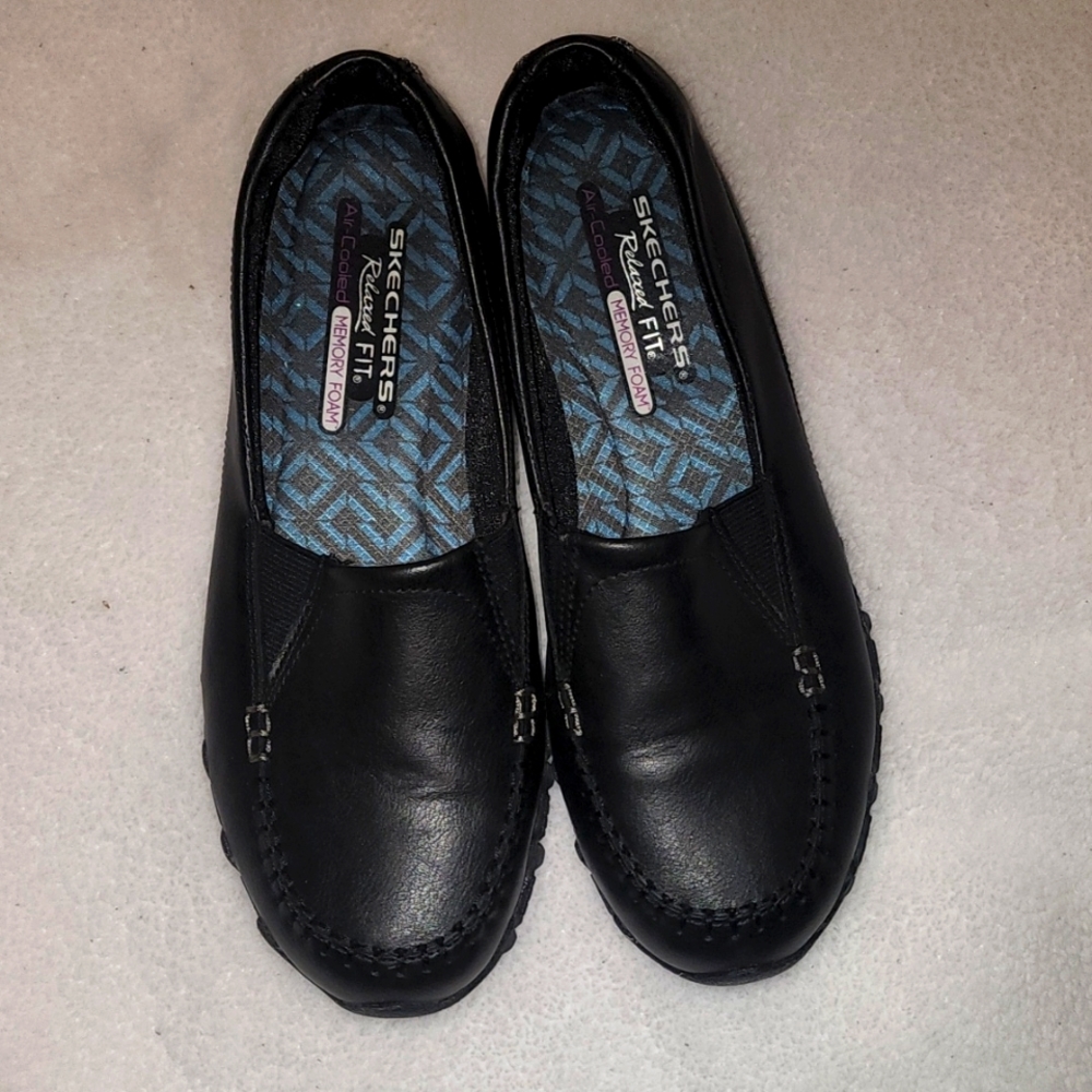 Sketchers shoes